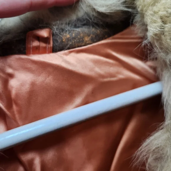 Rabbit fur coat woman's size medium - Picture 4 of 4